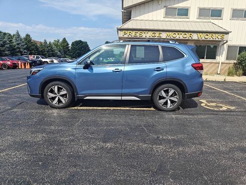 Used 2020 Subaru Forester Touring AWD/4WD image 2