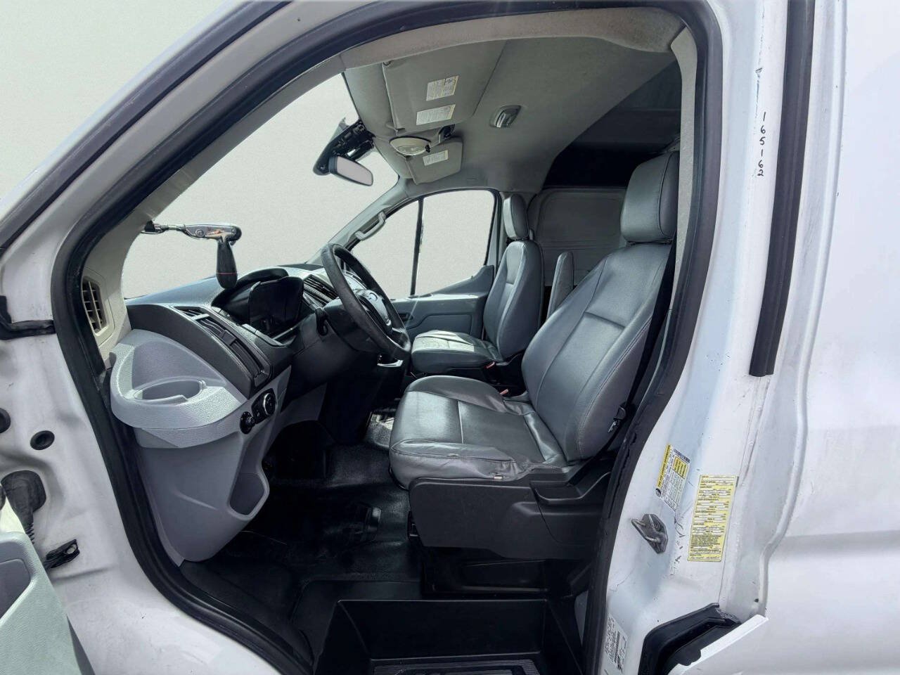 Used 2016 Ford Transit 250 130 Low Roof RWD image 20