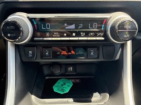 Used 2023 Toyota RAV4 XSE AWD/4WD image 39
