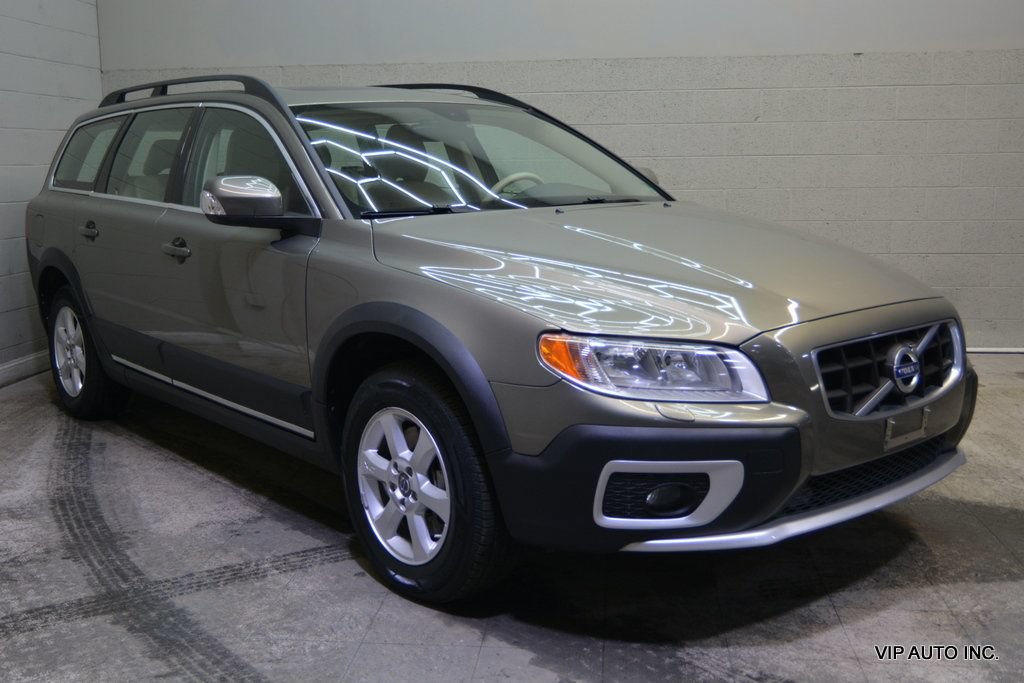 Used 2010 Volvo XC70 3.2 AWD/4WD image 1