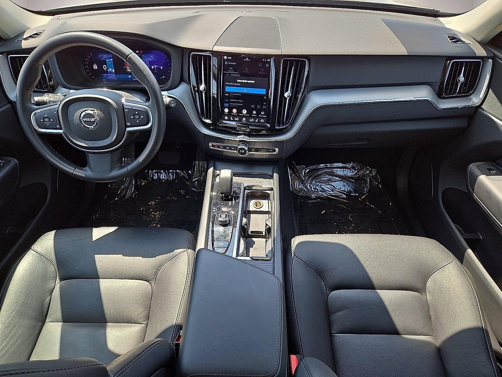 Certified 2024 Volvo XC60 B5 Core AWD/4WD image 16