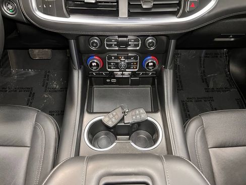 Used 2023 Chevrolet Tahoe Z71 w/ Luxury Package image 8