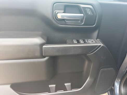 Used 2021 Chevrolet Silverado 1500 Custom RWD image 12
