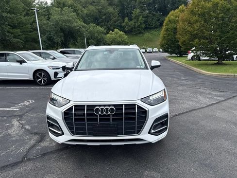 Used 2021 Audi Q5 2.0T Premium w/ Convenience Package AWD/4WD image 2