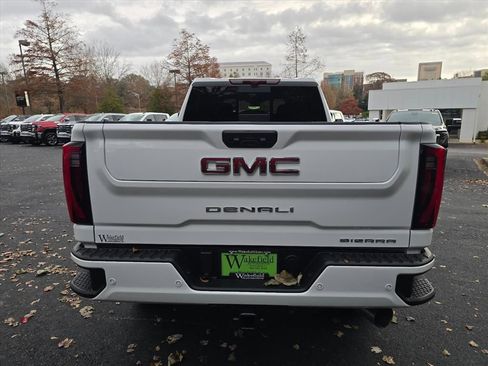 New 2026 GMC Sierra 2500 Denali w/ Denali Reserve Package image 16