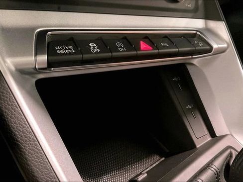 Certified 2023 Audi Q3 2.0T Premium w/ Convenience Package image 33