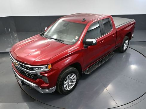 Used 2023 Chevrolet Silverado 1500 LT AWD/4WD image 59