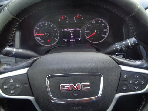 Used 2018 GMC Acadia SLE FWD image 38