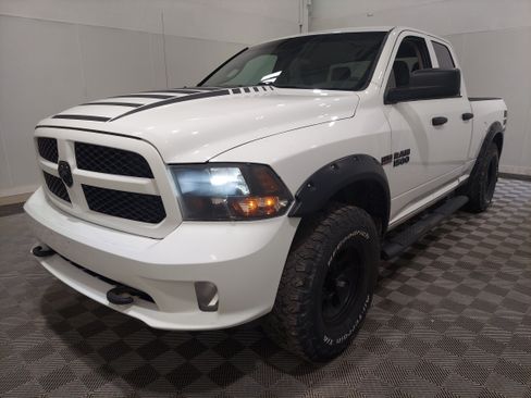 Used 2018 RAM 1500 Express w/ Express Value Package AWD/4WD image 1