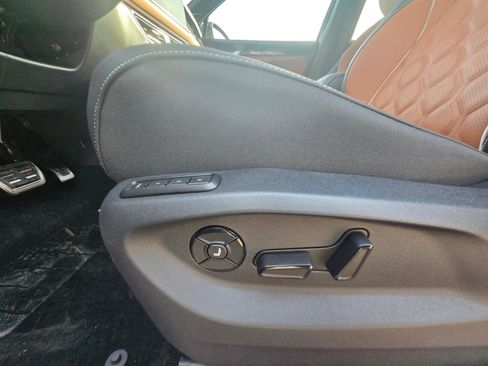 New 2026 Volkswagen Tiguan SEL R-Line image 18