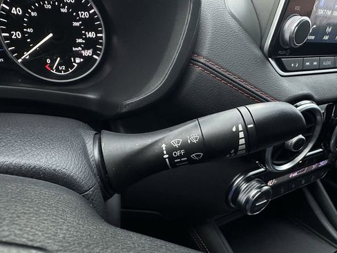 Used 2024 Nissan Sentra SR w/ SR Premium Package image 16