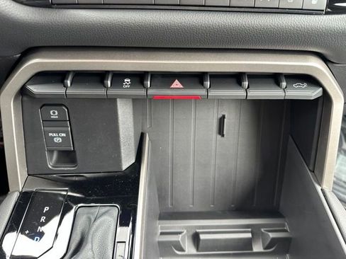 New 2026 Toyota Tundra Limited AWD/4WD image 18