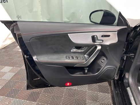 Used 2021 Mercedes-Benz CLA 250 4MATIC image 20