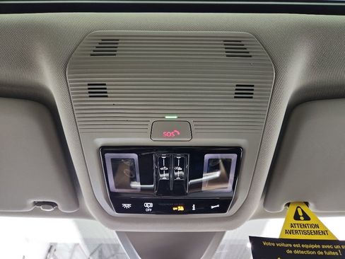 New 2026 Volkswagen Atlas SE FWD image 28