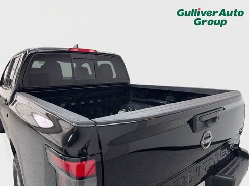 Used 2022 Nissan Frontier SV w/ Technology Package image 15