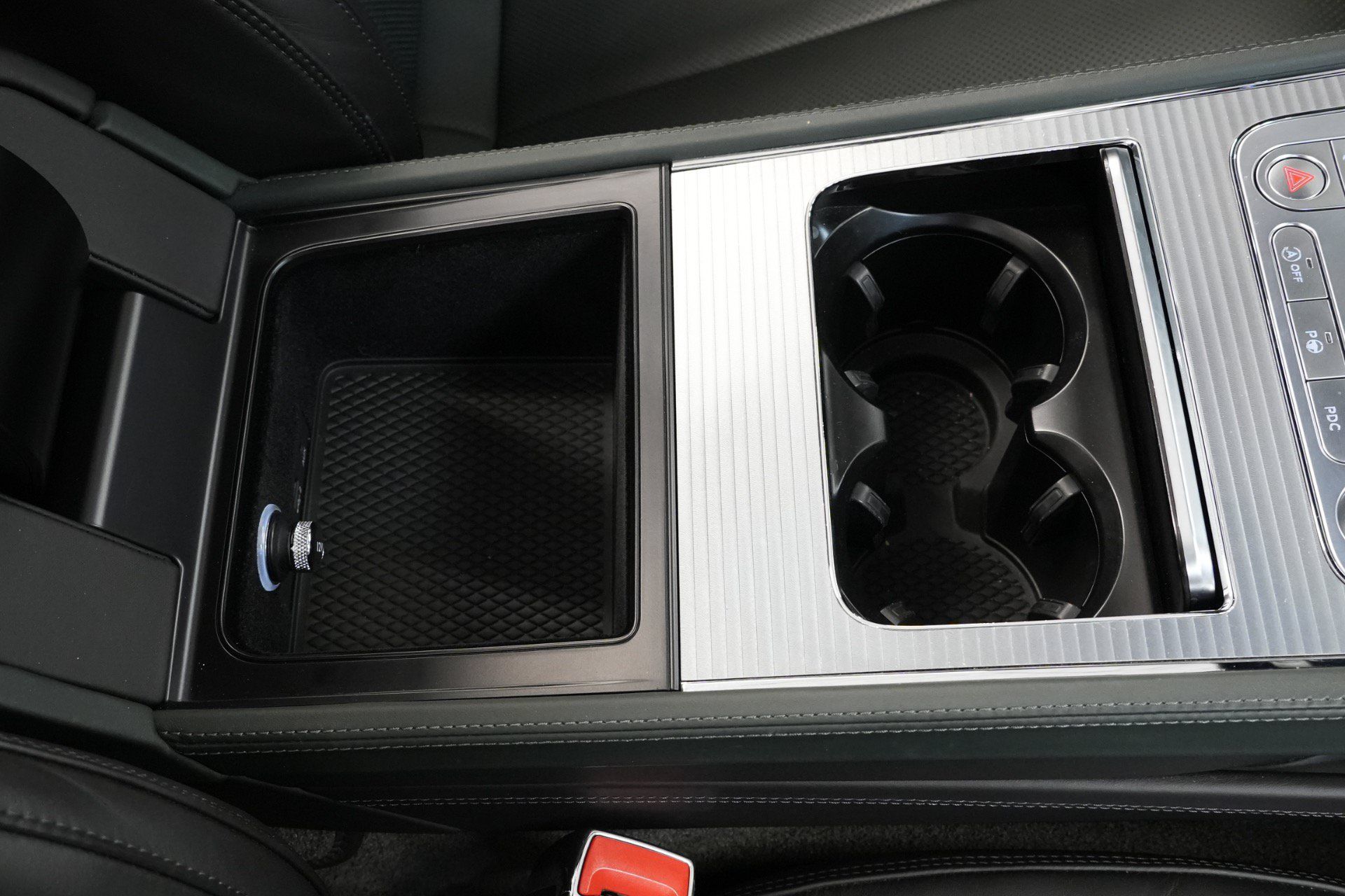 Used 2022 Bentley Continental GT AWD/4WD image 28