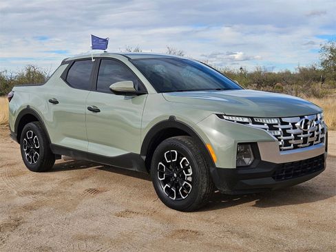 Used 2024 Hyundai Santa Cruz SEL image 3