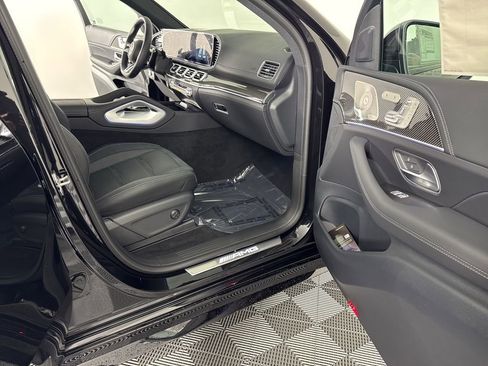 New 2026 Mercedes-Benz GLE 53 AMG 4MATIC Coupe image 15