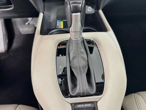 Used 2024 Honda HR-V EX-L image 30
