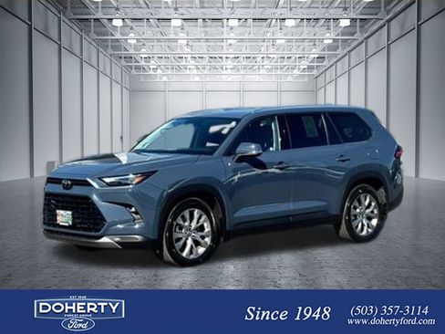 Used 2024 Toyota Grand Highlander AWD image 1