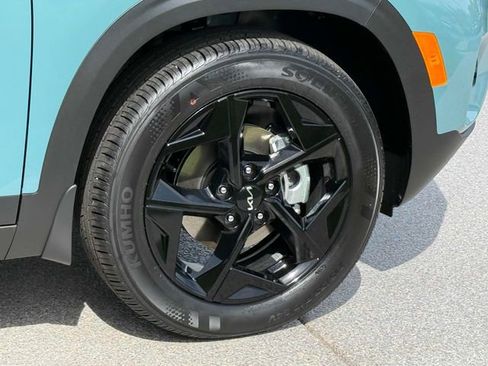 New 2026 Kia Seltos EX FWD image 5