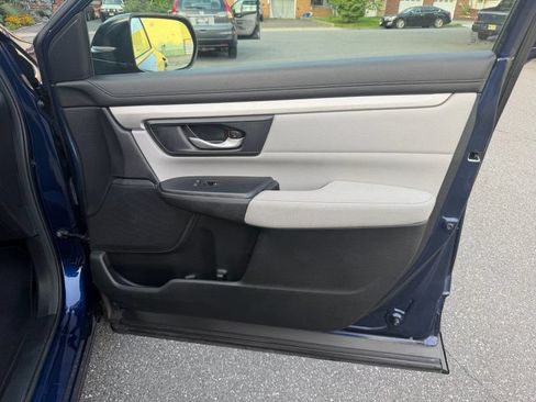 Used 2020 Honda CR-V LX image 28