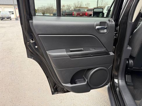 Used 2015 Jeep Patriot Sport w/ Power Value Group image 18