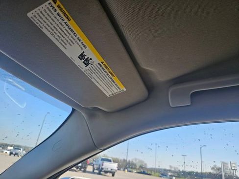 Used 2017 GMC Terrain SLE FWD image 21