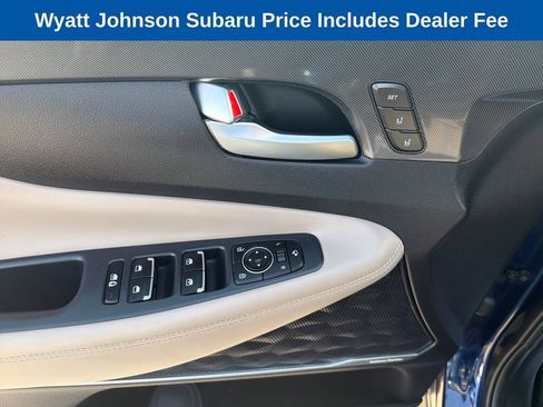 Used 2022 Hyundai Santa Fe Limited FWD image 22