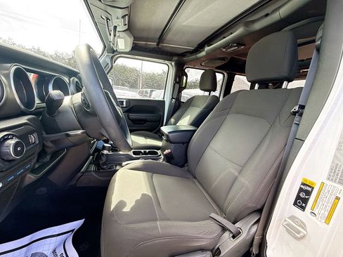 Used 2023 Jeep Wrangler Unlimited w/ Convenience Group image 23