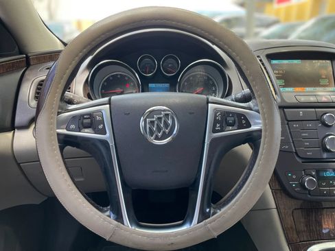 Used 2013 Buick Regal Premium FWD image 16