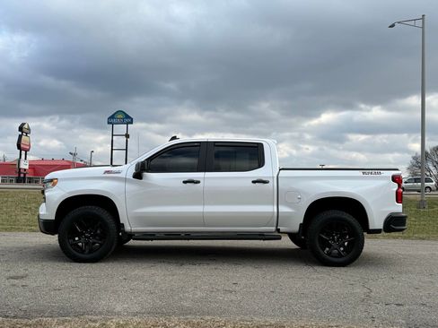 Used 2024 Chevrolet Silverado 1500 LT Trail Boss w/ Protection Package image 2