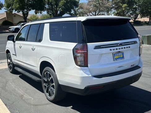 Used 2021 Chevrolet Suburban RST w/ Luxury Package AWD/4WD image 5