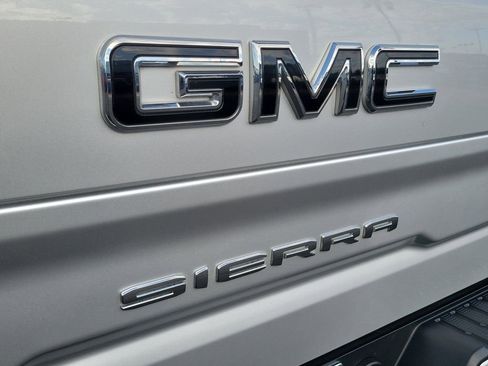 Used 2022 GMC Sierra 1500 Elevation w/ LPO, Elevation Black Package image 22