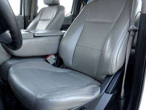 Used 2019 Ford F550 4x4 Crew Cab Super Duty w/ Power Equipment Group image 32