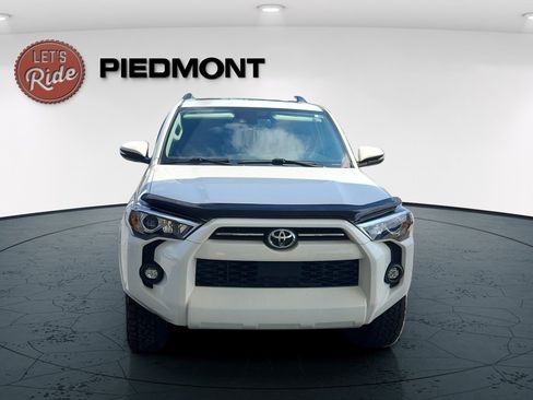 Used 2021 Toyota 4Runner SR5 Premium w/ Moonroof Package AWD/4WD image 2