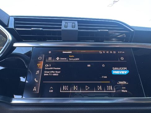 Used 2025 Audi Q3 2.0T Premium Plus image 18