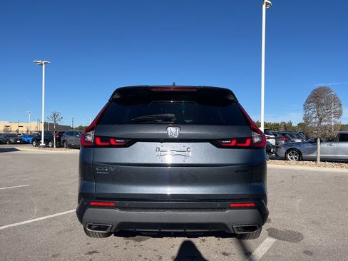 Certified 2025 Honda CR-V Sport-L image 5