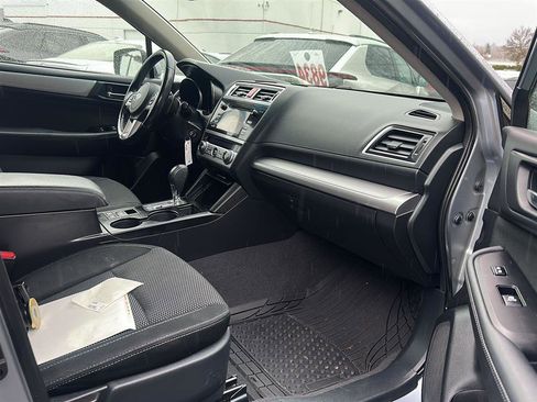 Used 2015 Subaru Outback 2.5i Premium image 10