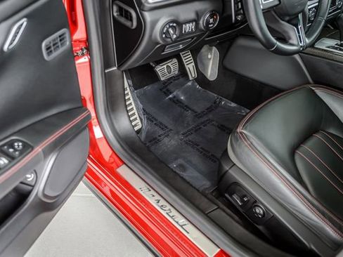 Used 2015 Maserati Ghibli RWD image 40