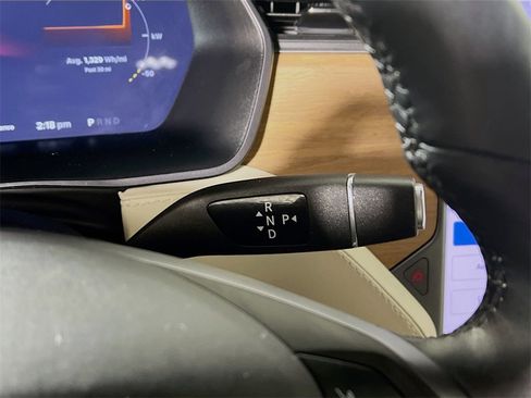 Used 2020 Tesla Model X Long Range image 17