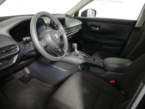 Used 2023 Honda HR-V LX image 15