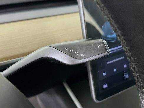 Used 2020 Tesla Model 3 Long Range image 23