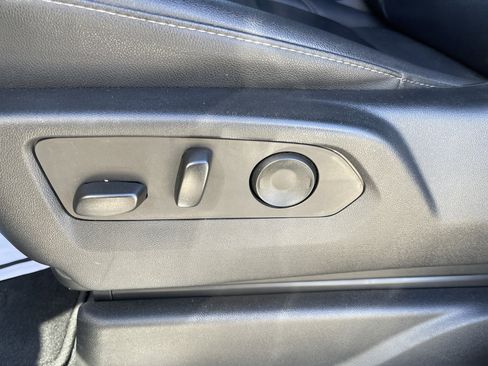 Used 2023 Chevrolet Tahoe Z71 w/ Luxury Package image 35