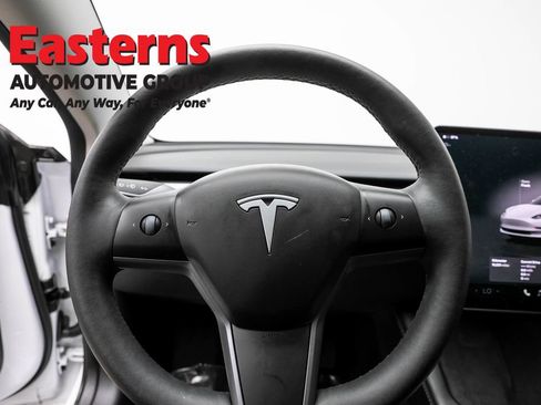 Used 2023 Tesla Model 3 Standard Range RWD image 10