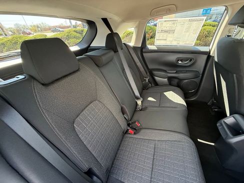 New 2026 Honda HR-V LX image 32