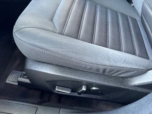 Used 2019 Ford Fusion SE image 14