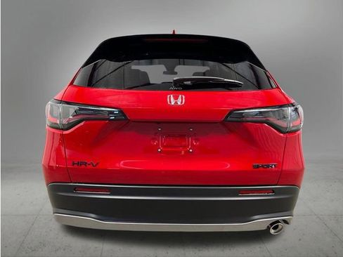 New 2027 Honda HR-V Sport image 4