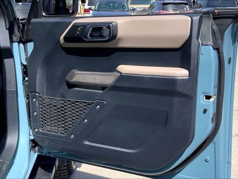 Used 2022 Ford Bronco Wildtrak image 22