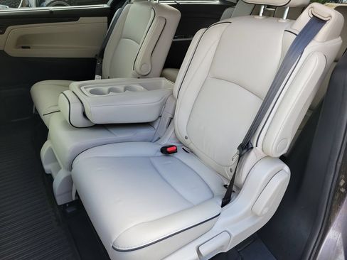 Used 2025 Honda Odyssey Touring image 14